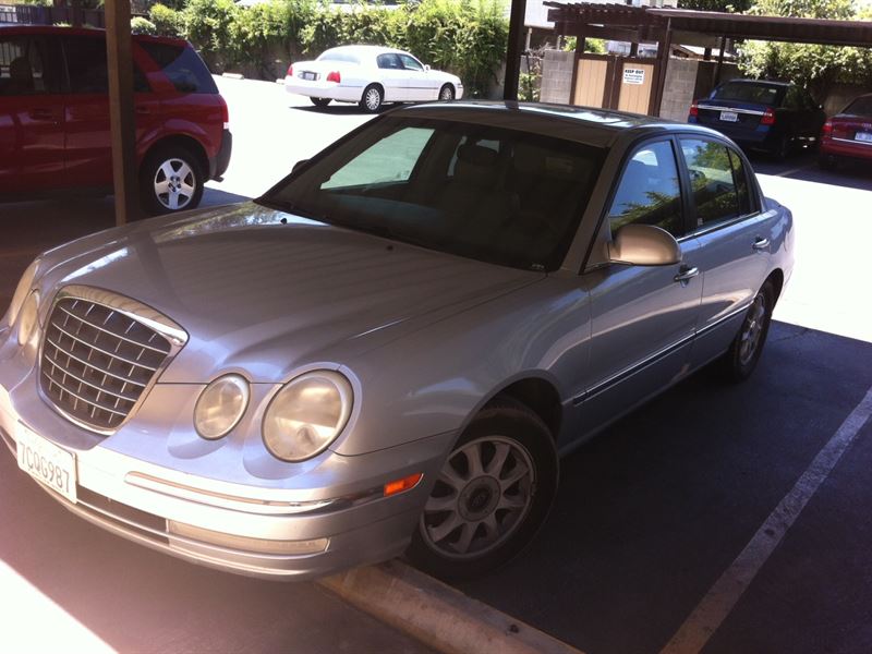 2005 Kia Amanti for sale by owner in FRESNO