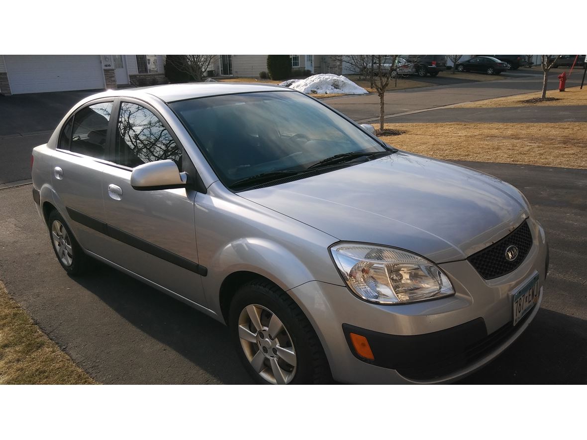 2007 Kia RIO for sale by owner in Waconia