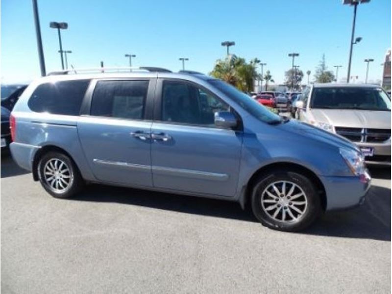 2012 Kia Sedona for sale by owner in Donald