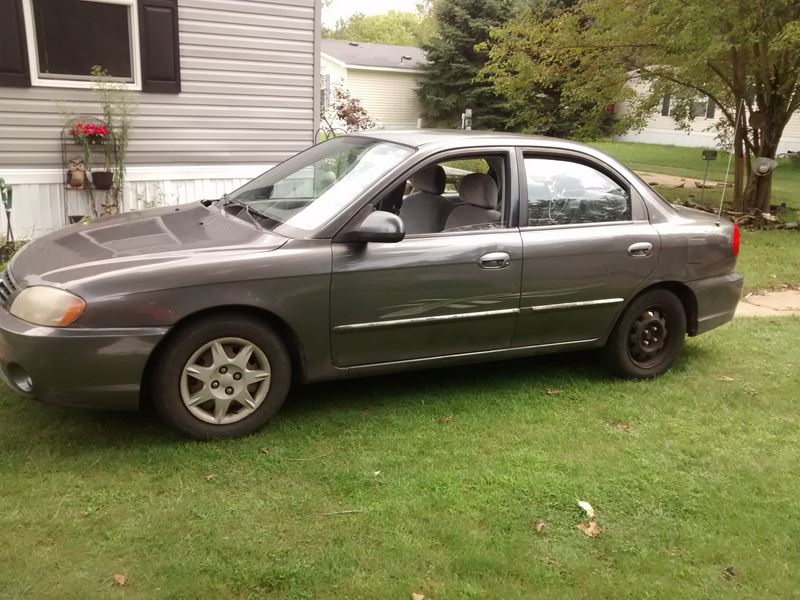 2002 Kia Spectra for sale by owner in KALAMAZOO