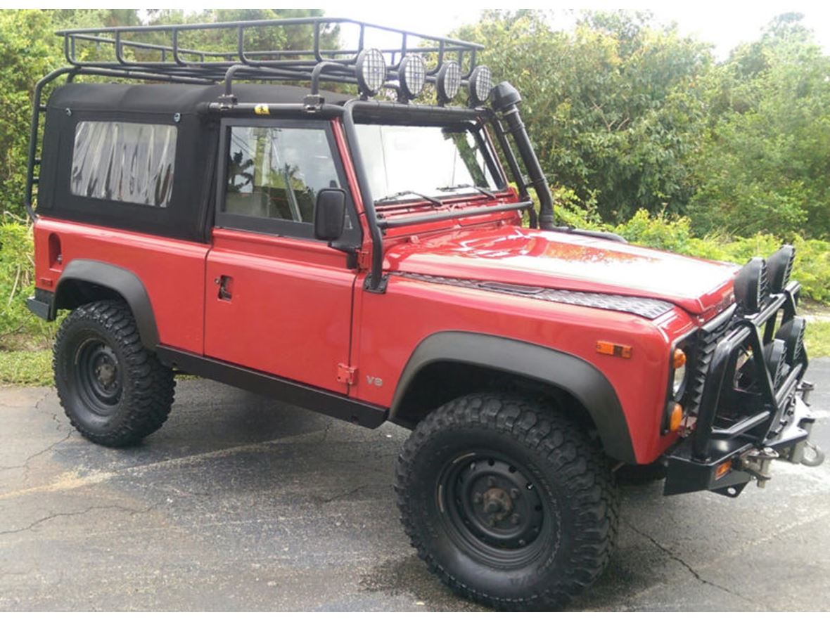 1995 Land Rover Defender for sale by owner in North Port