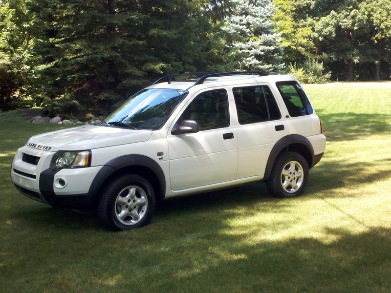 2004 Land Rover Freelander SE for sale by owner in GRAND BLANC