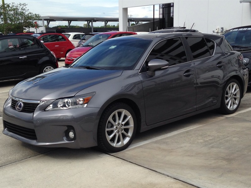 2012 Lexus ct200h premium  for sale by owner in FORT LAUDERDALE