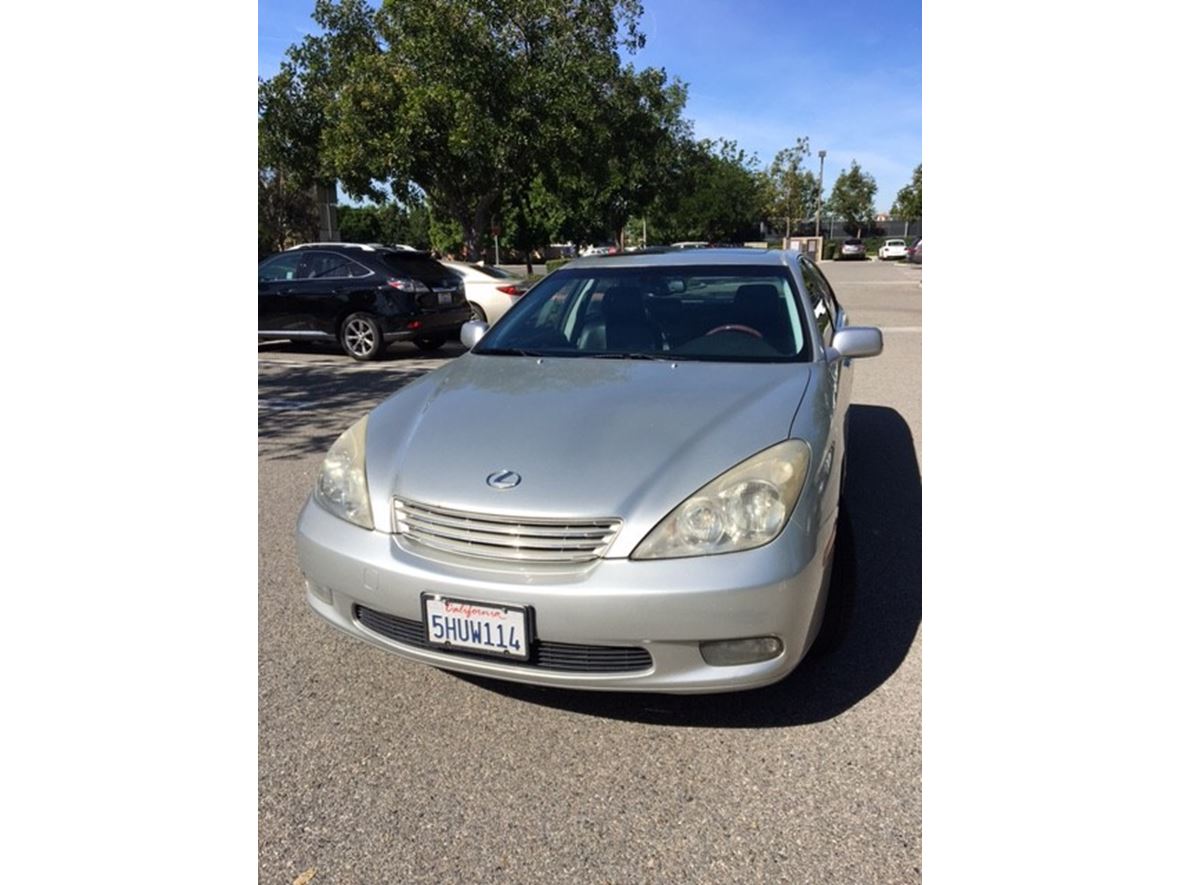 2004 Lexus ES 330 for sale by owner in Irvine