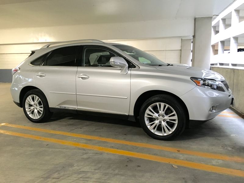 2010 Lexus RX 450h for sale by owner in CHICAGO