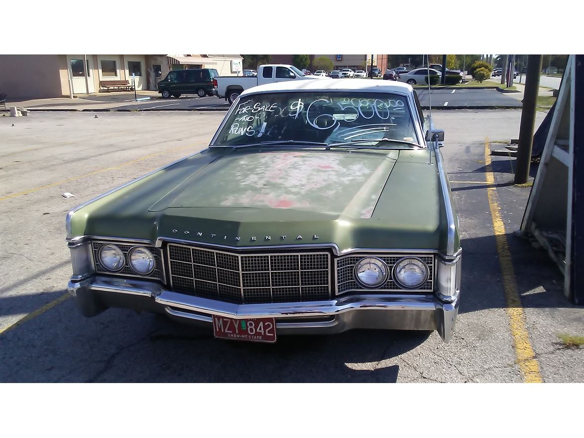 1969 Lincoln Continental for sale by owner in O Fallon