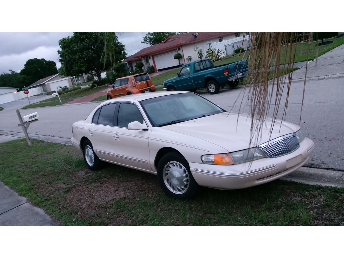 1996 Lincoln Continental for sale by owner in Sarasota