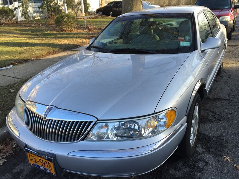 1999 Lincoln Continental for sale by owner in Wantagh