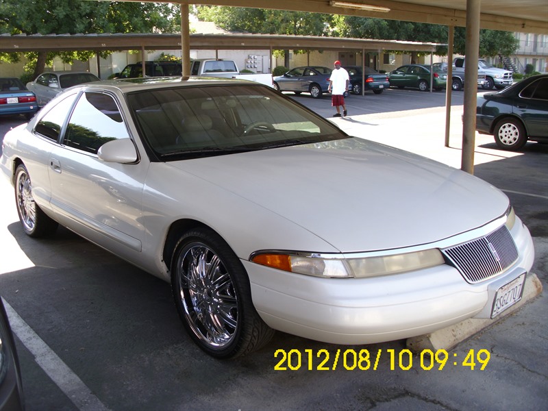 1996 Lincoln Mark 8 for sale by owner in FRESNO