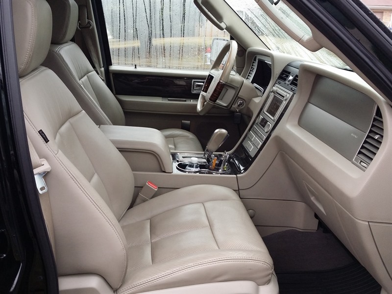 2008 Lincoln Navigator for sale by owner in FALLS CHURCH