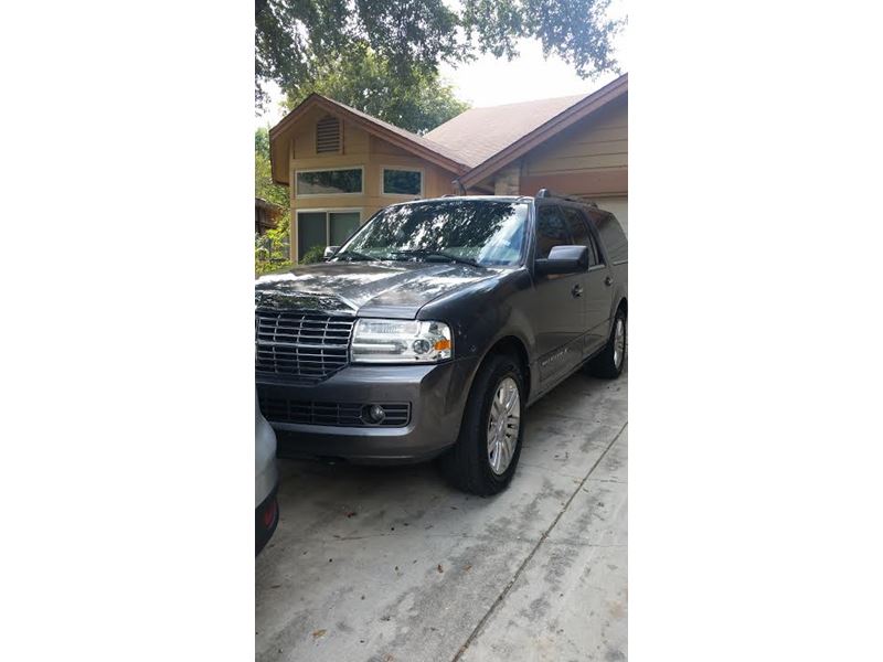 2012 Lincoln Navigator L for sale by owner in San Antonio