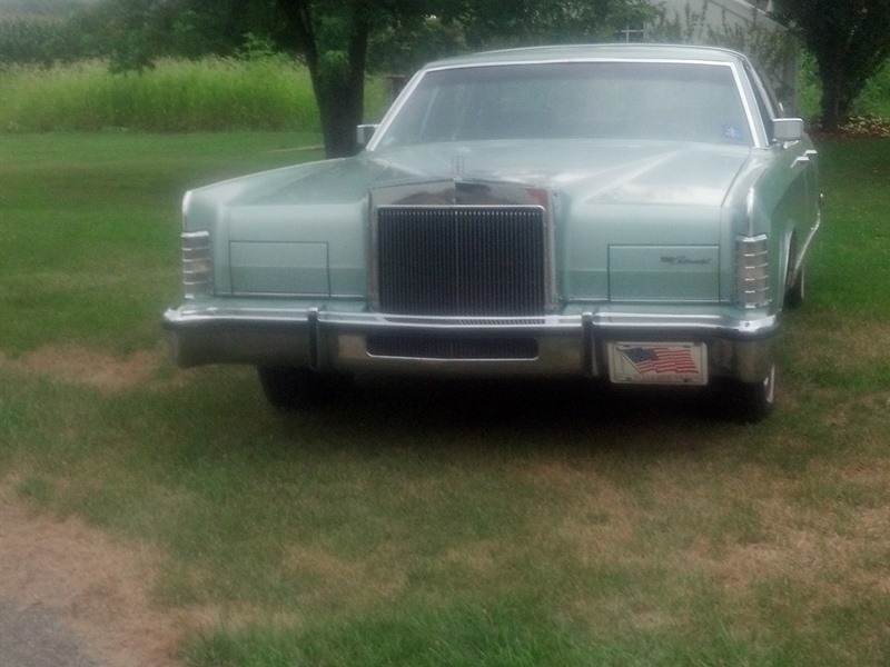 1977 Lincoln Town Car for sale by owner in LEBANON