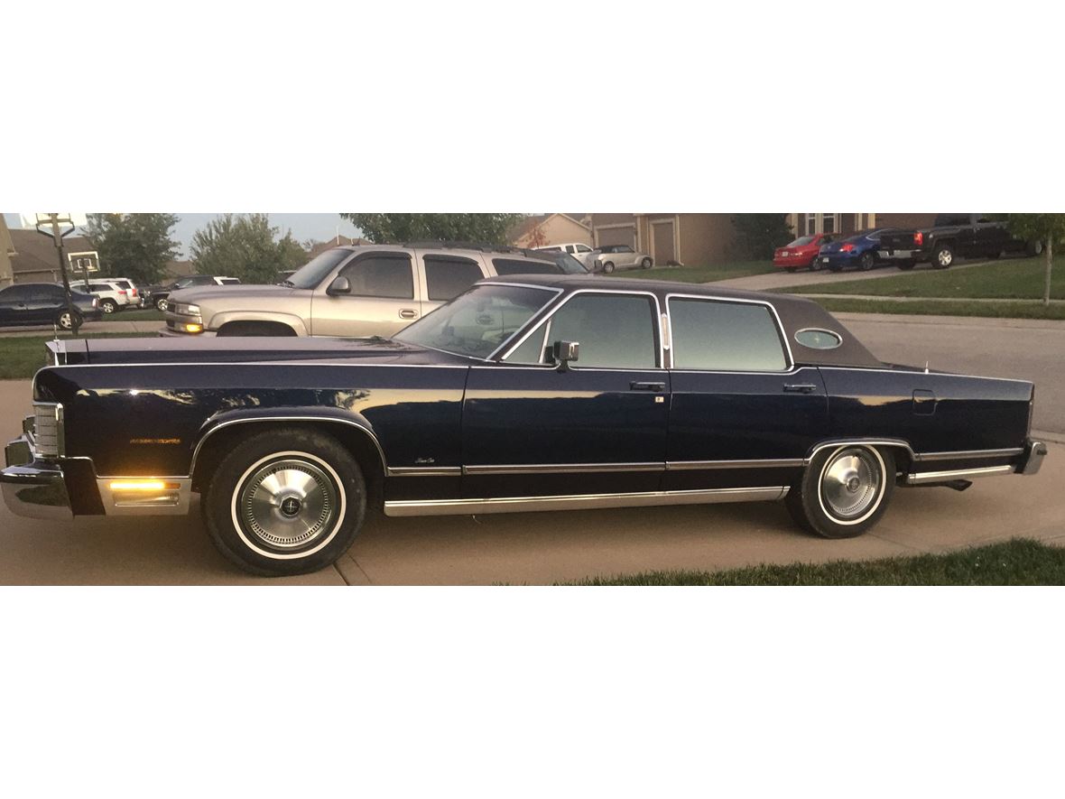 1978 Lincoln Town Car for sale by owner in Kansas City