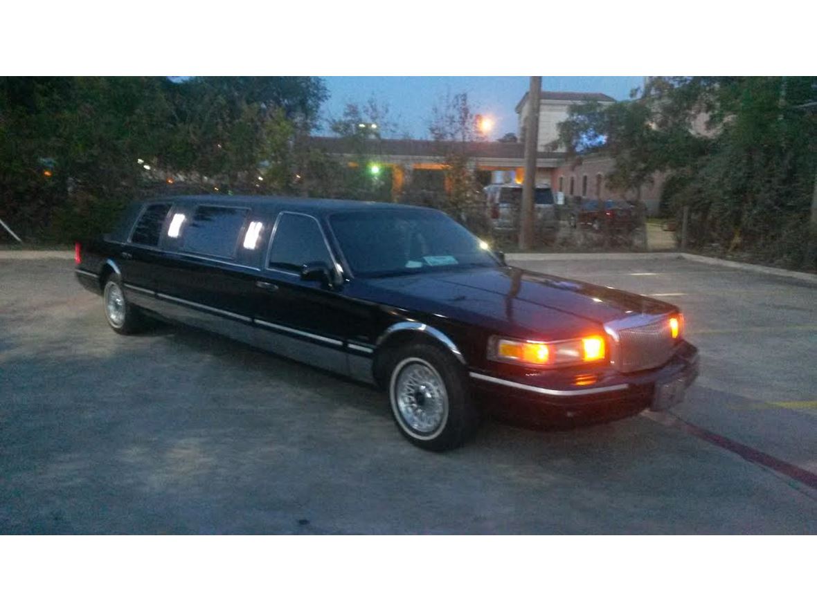 1996 Lincoln Town Car for sale by owner in Dallas