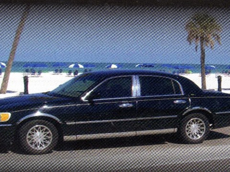 2001 Lincoln Town Car for sale by owner in CLEARWATER