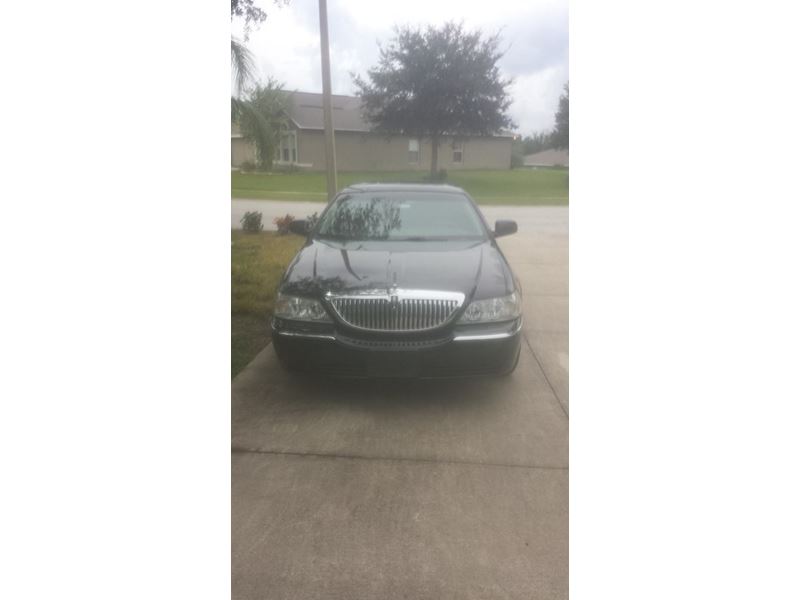 2005 Lincoln Town Car for sale by owner in Orlando