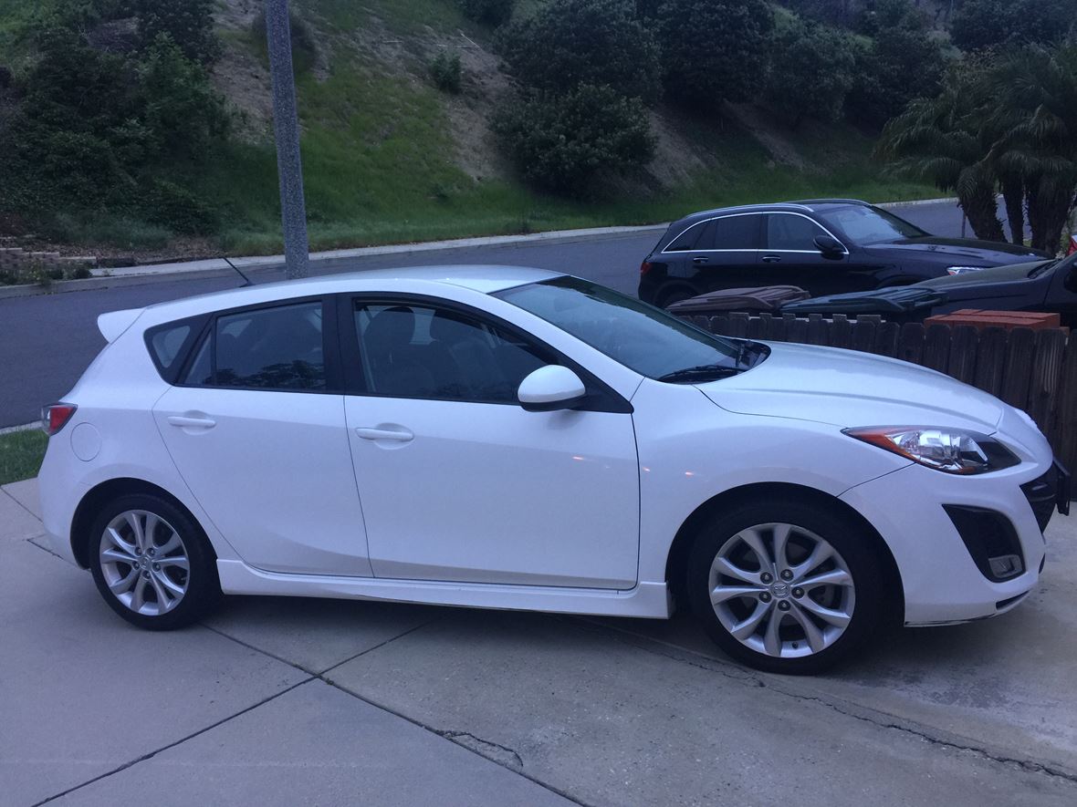 2011 Mazda Mazda3 for sale by owner in WALNUT