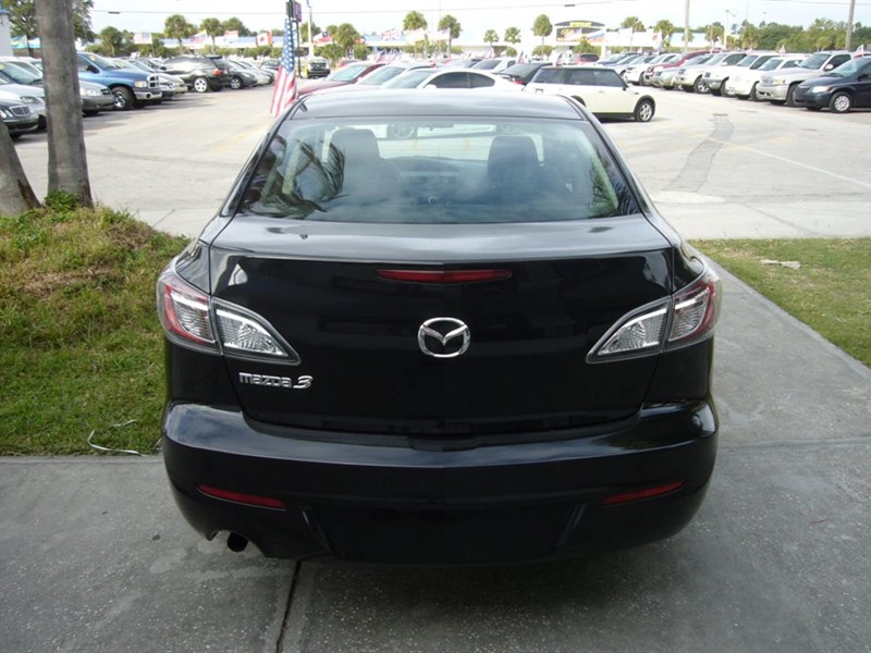 2012 Mazda Mazda3 4-Door for sale by owner in ORLANDO