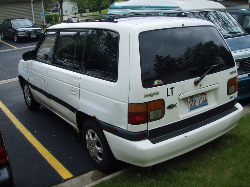 1997 Mazda MPV for sale by owner in Bolingbrook