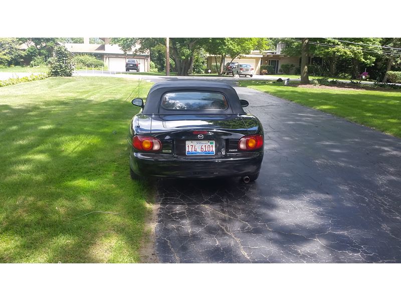 1999 Mazda Mx-3 for sale by owner in Brookfield