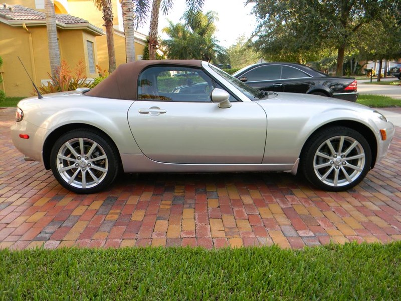 2006 Mazda Mx-5 Miata for sale by owner in HOLLYWOOD
