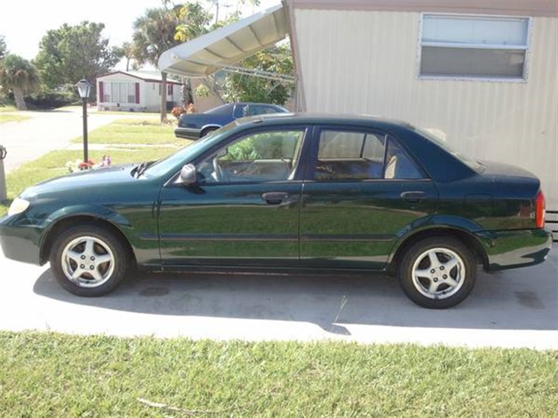 2002 Mazda Protege for sale by owner in VERO BEACH