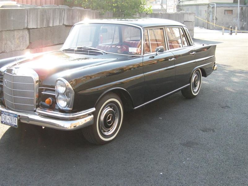 1966 Mercedes-Benz 200-Series 230s for sale by owner in ASTORIA
