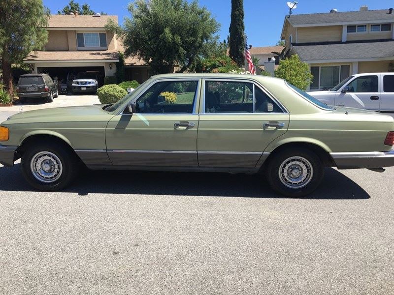 1983 Mercedes-Benz 300 for sale by owner in Santa Clarita