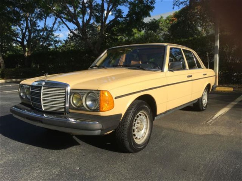 1985 Mercedes-Benz 300 for sale by owner in BOCA RATON