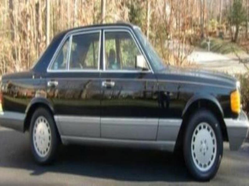 1986 Mercedes-Benz 300 for sale by owner in Alexandria