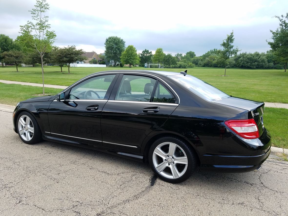 2011 Mercedes-Benz 300 C for sale by owner in Bartlett