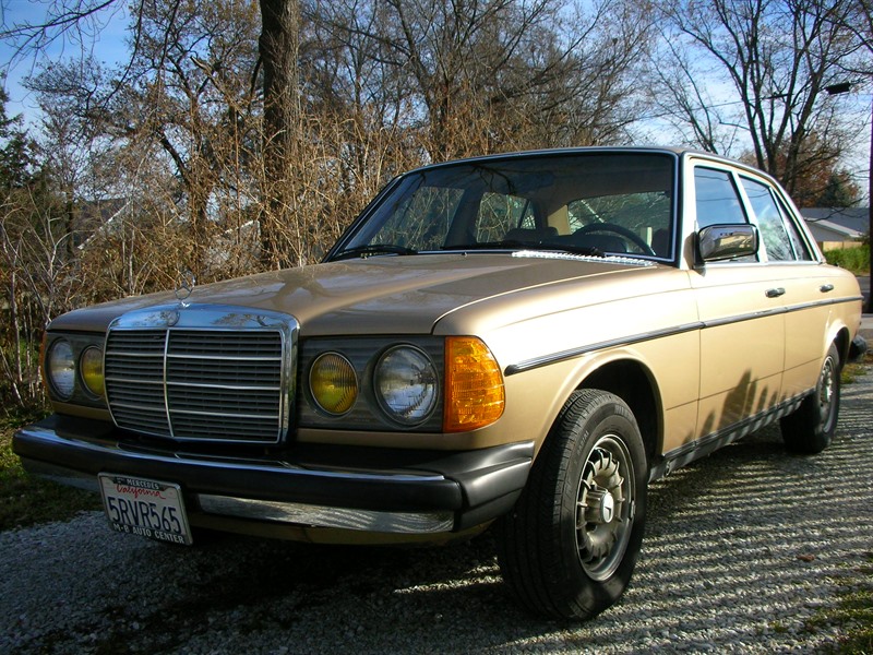 1982 Mercedes-Benz 300D for sale by owner in FAIRFIELD