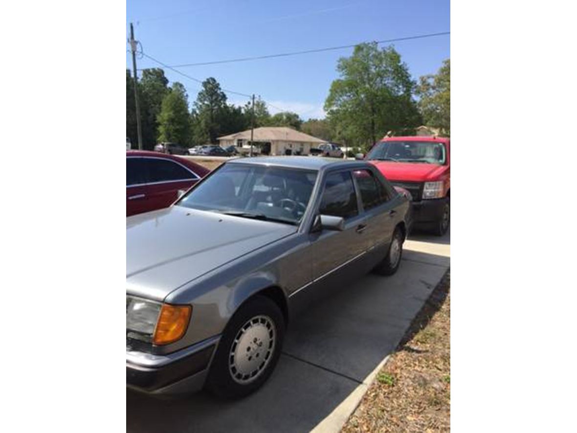 1990 Mercedes-Benz 300E for sale by owner in Brooksville