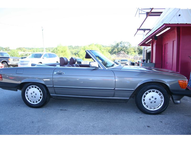 1986 Mercedes-Benz 560SL-Class for sale by owner in Montrose
