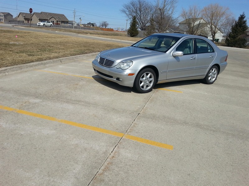 2004 Mercedes-Benz C 320 for sale by owner in ANKENY