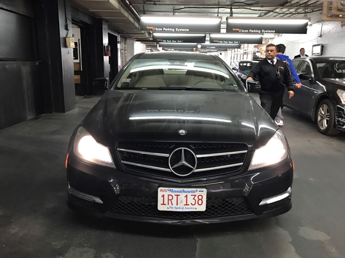 2014 Mercedes-Benz C-350 for sale by owner in New York