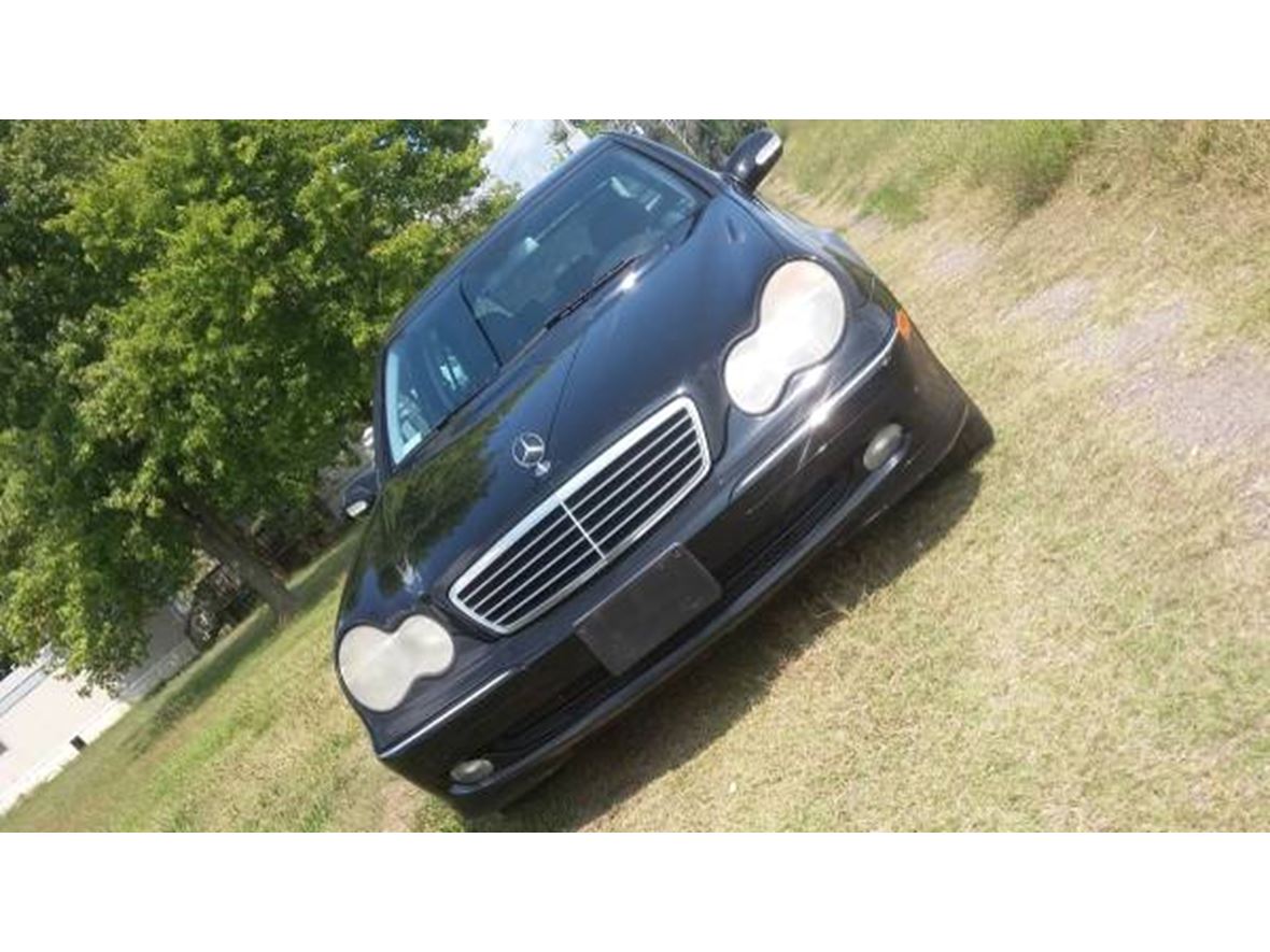 2004 Mercedes-Benz C-Class for sale by owner in Trenton