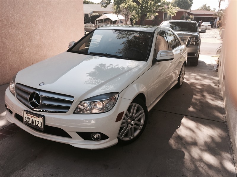 2009 Mercedes-Benz C-Class for sale by owner in PANORAMA CITY