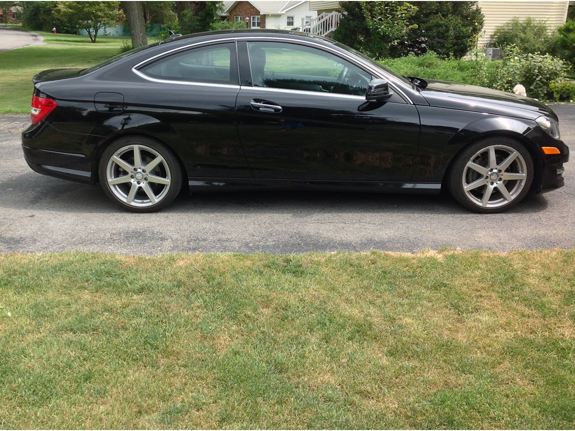 2013 Mercedes-Benz C-Class for sale by owner in Schenectady