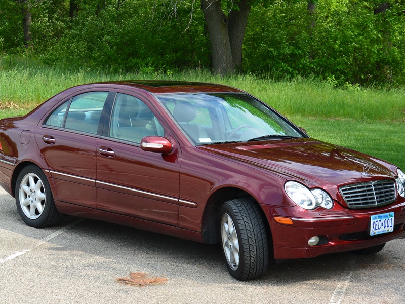2001 Mercedes-Benz C320 for sale by owner in MINNEAPOLIS