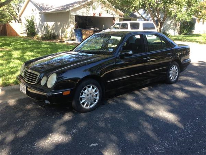 2000 Mercedes-Benz E 320 for sale by owner in AUSTIN