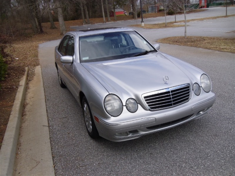 2001 Mercedes-Benz E 320 for sale by owner in SMYRNA