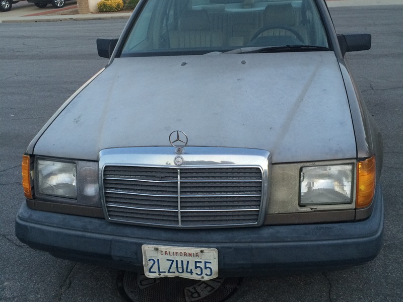 1989 Mercedes-Benz E-Class for sale by owner in SANTA ANA