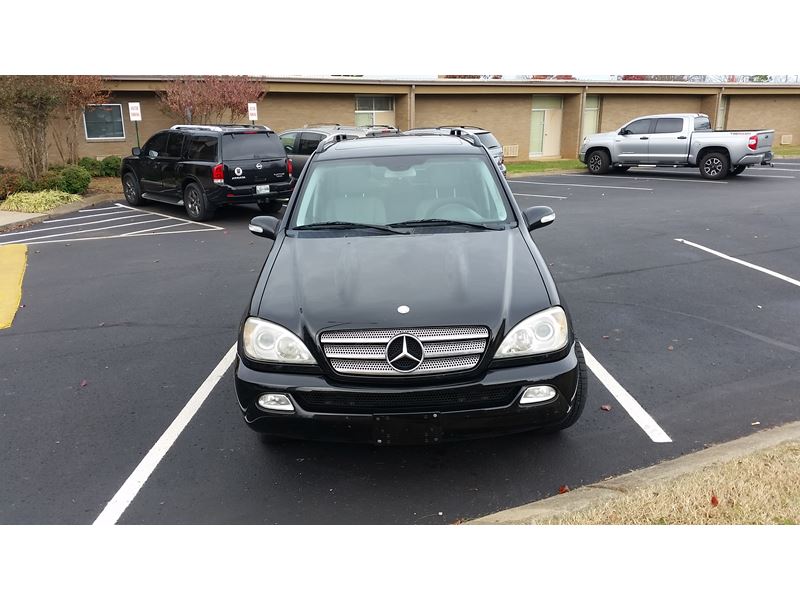 2005 Mercedes-Benz M-Class for sale by owner in MURFREESBORO
