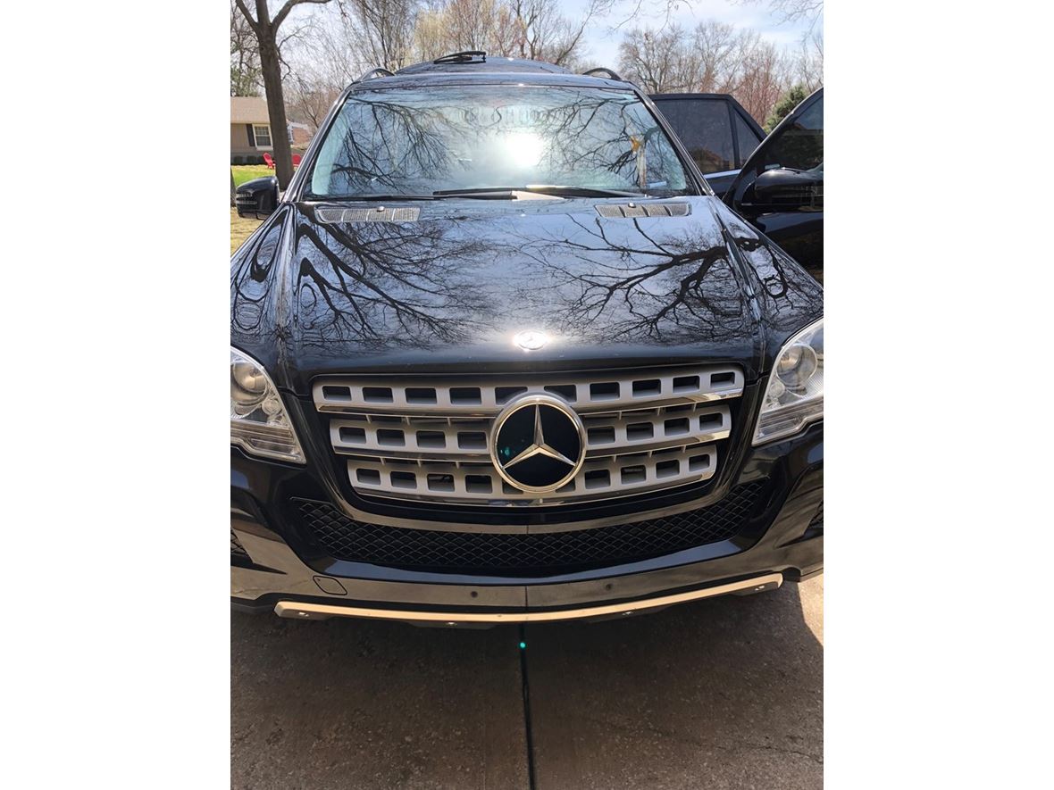 2011 Mercedes-Benz M-Class for sale by owner in Prairie Village