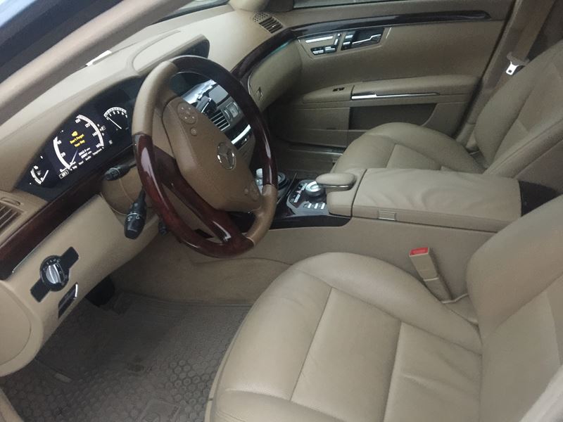 2010 Mercedes-Benz S-Class for sale by owner in NEW HYDE PARK