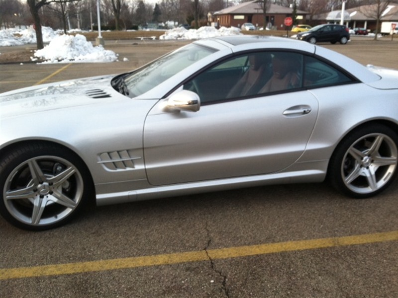 2009 Mercedes-Benz SL 550 for sale by owner in PEORIA