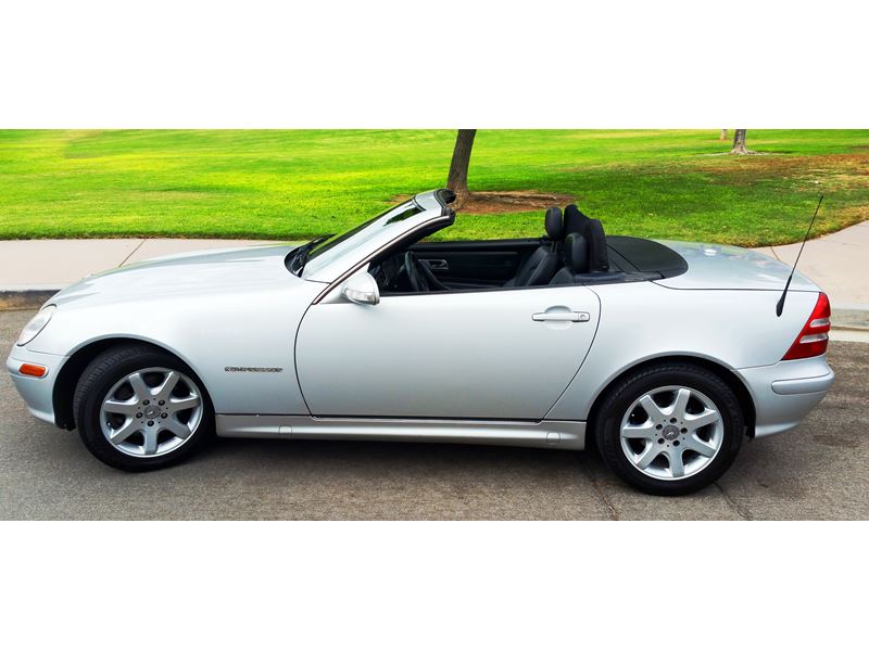 2002 Mercedes-Benz SLK-Class for sale by owner in Agoura Hills