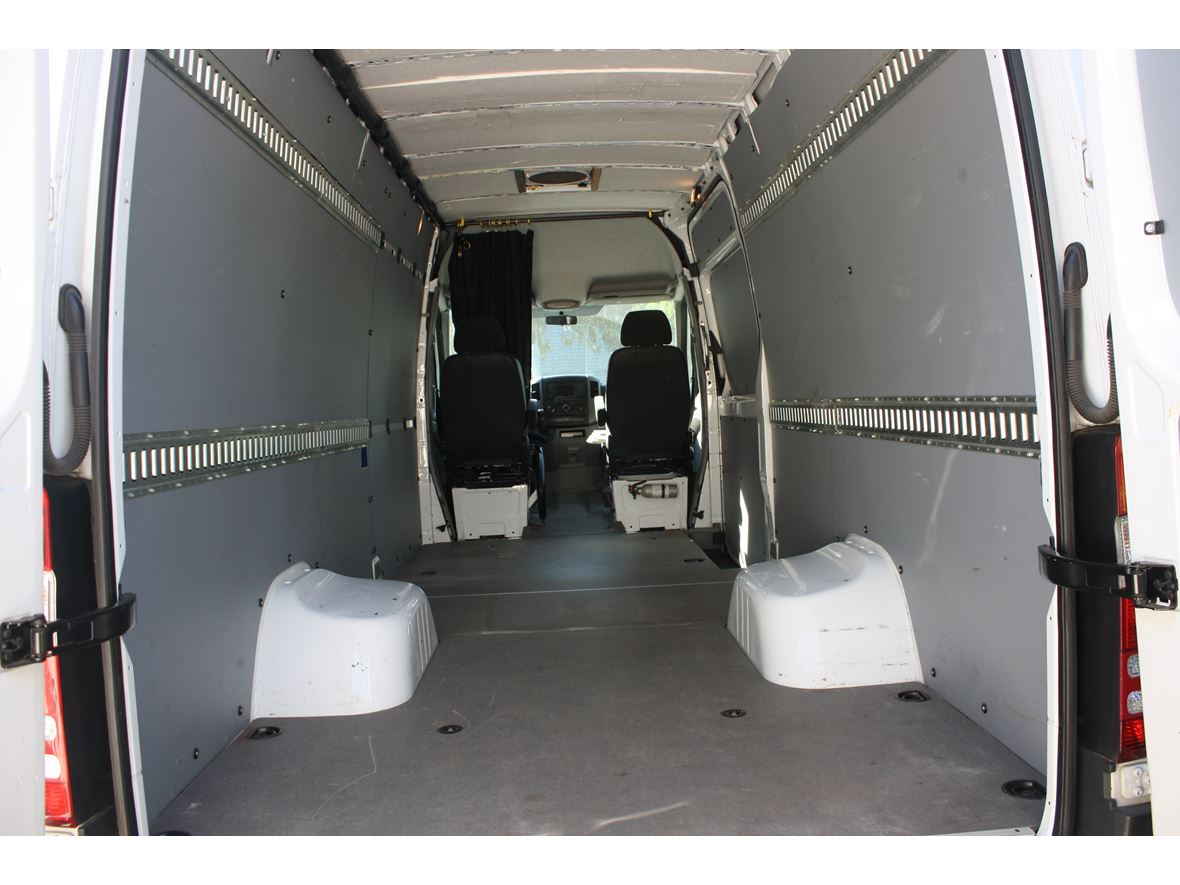 2014 Mercedes-Benz Sprinter for sale by owner in Springfield