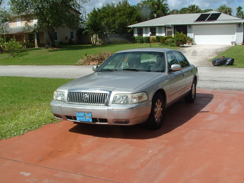 2006 Mercury Grand Marquis L/S for sale by owner in Port Saint Lucie